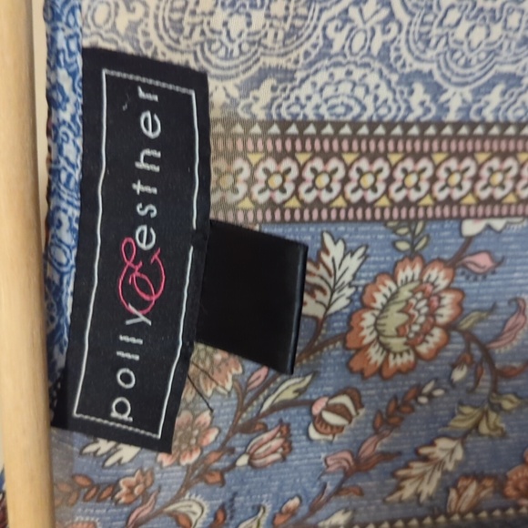 Cover up - Picture 2 of 4